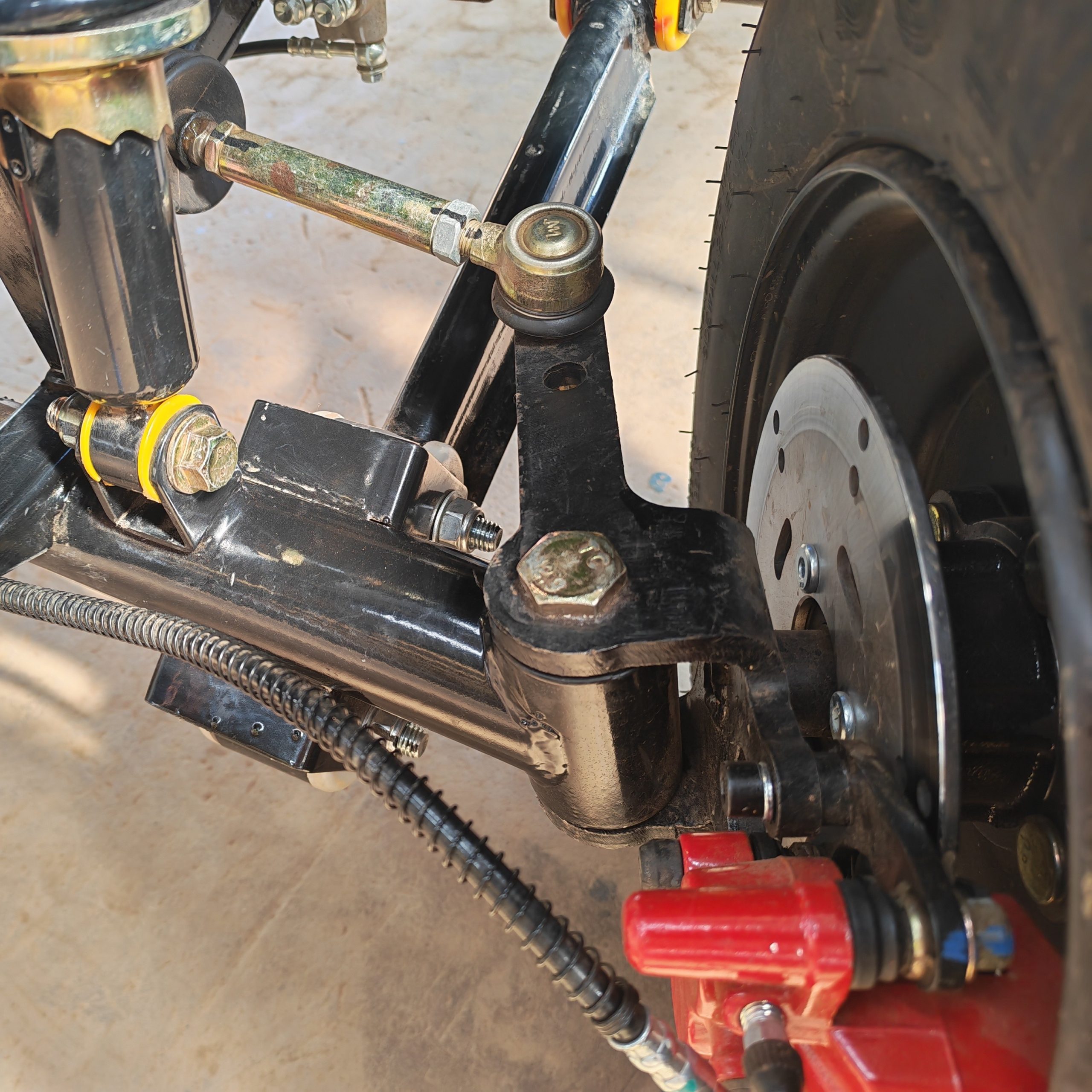 Disc Brakes and proper off-road Tyres